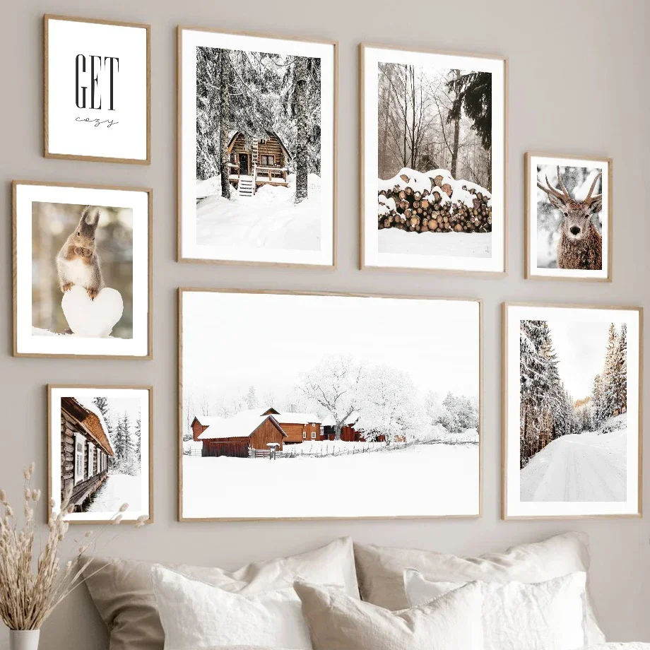 Winterlicher Schneepine-Wald mit Elch und Eichhörnchen, Minimalistischer Kunstdruck auf Leinwand, Poster für Wohnzimmer, Moderne Heimdekoration