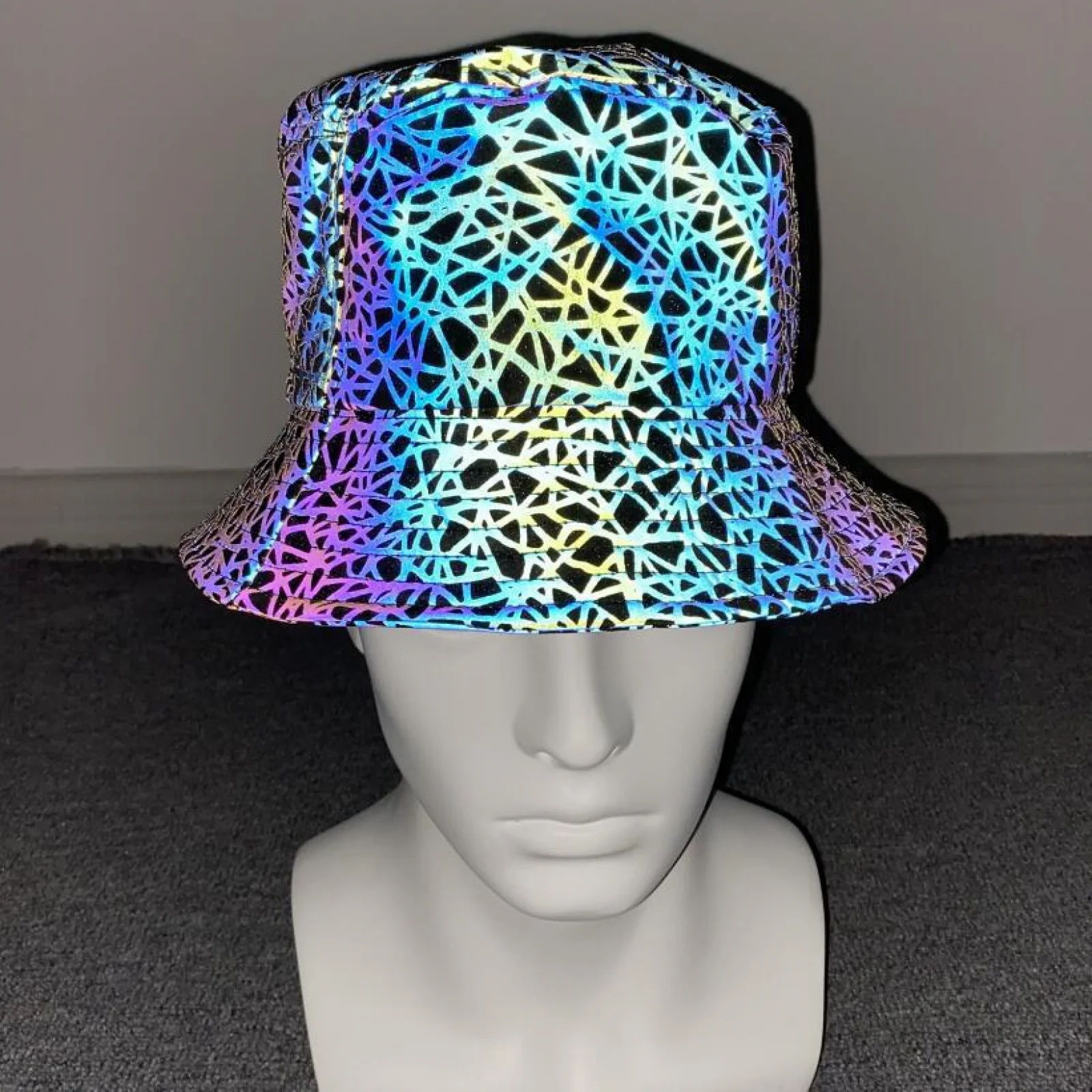 Kleurrijke reflecterende emmerhoed mannen vrouwen nachtclub hiphop lichtgevende pot zonnehoeden unisex regenboog halloween caps rave hoofddeksels