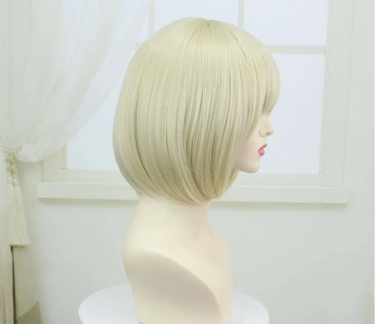 Anime Delicious in Dungeon Falin Cosplay Wig Golden Short Hair Heat Resistant Synthetic Hair