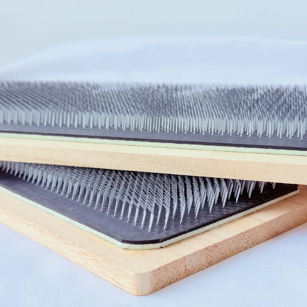 28x12cm-wooden-drawing-mat-hair-holder-hair-hackle-for-wig-making-use-drawing-card-with-curved-needle