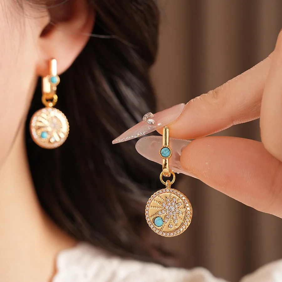 

18k Gold Plating Ziron Hoop Earrings for Women Vintage Ethnic Style Round Texture Ear Buckles High-end Pendant Jewelry Banquet