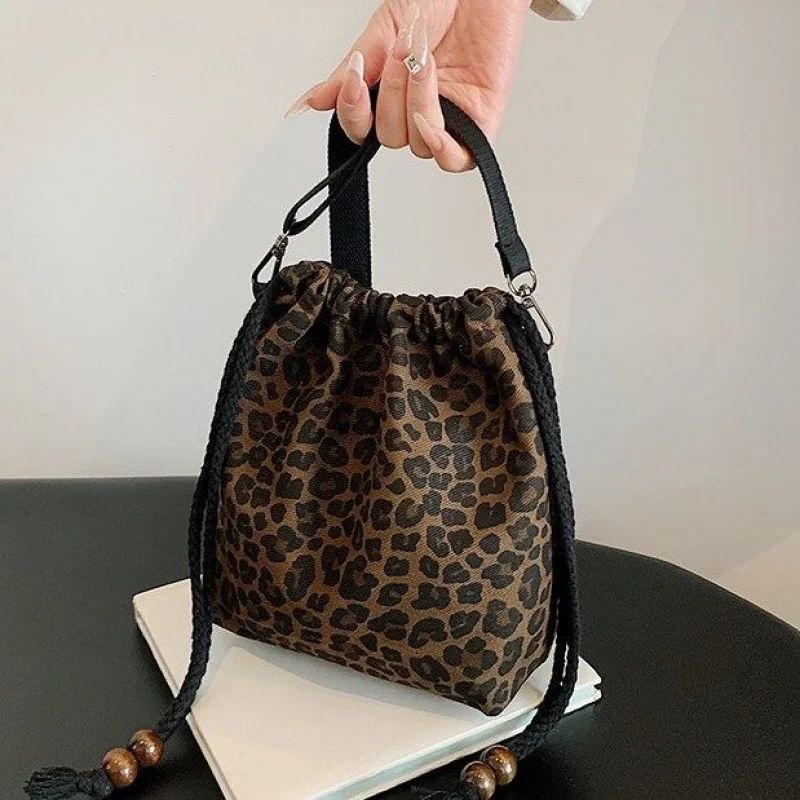 

Luxury Designer Leather Crossbody Bag For Women Elegant Shoulder Handbag Classic Tote Messenger Bag Stylish Ladies Purse