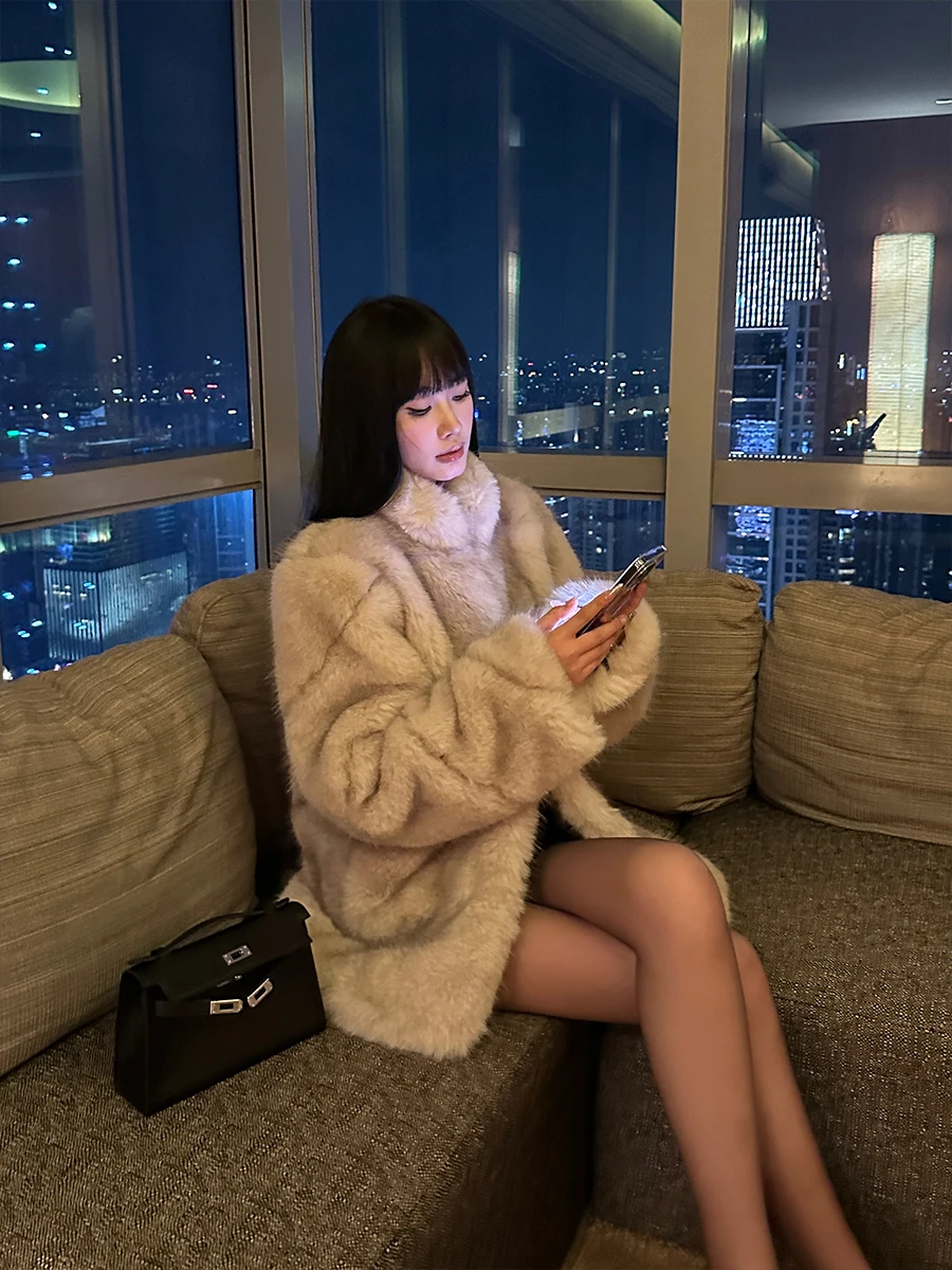 

Пальто из искусственного меха цвета хаки, свободного кроя, с воротником-стойкой, сохраняющее тепло, верхняя одежда от Venui для молодых женщин, повседневное, длинное, в стиле кэжуал.