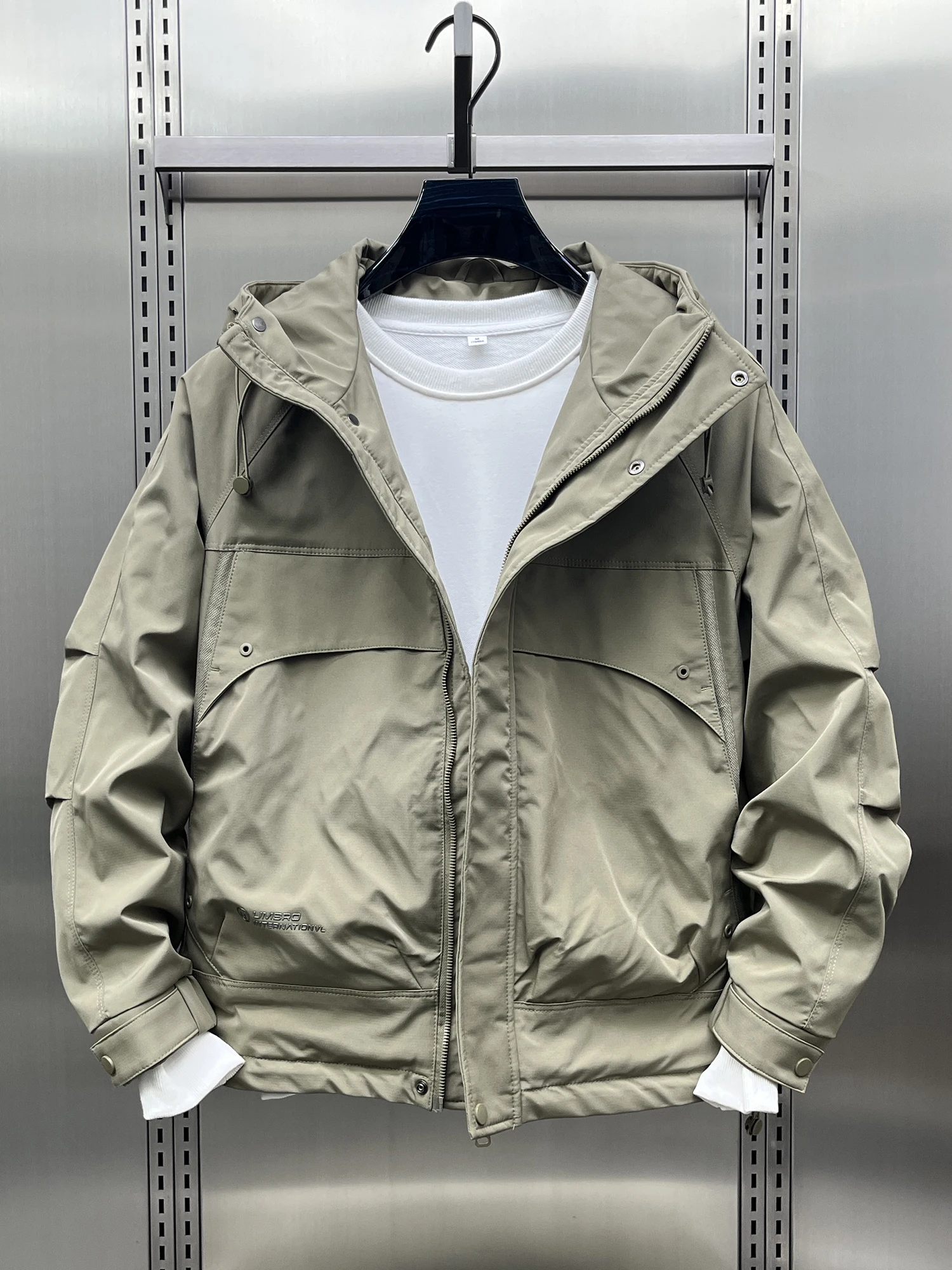 

Мужская утепленная куртка с капюшоном для работы, осень-зима 2025, модный бренд, свободный крой, для активного отдыха, теплая, молодежная.