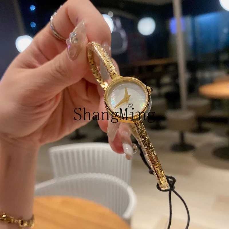 

DSA Compact Quartz Women's Watch Premium Simple Versatile Watch Bracelet Watch