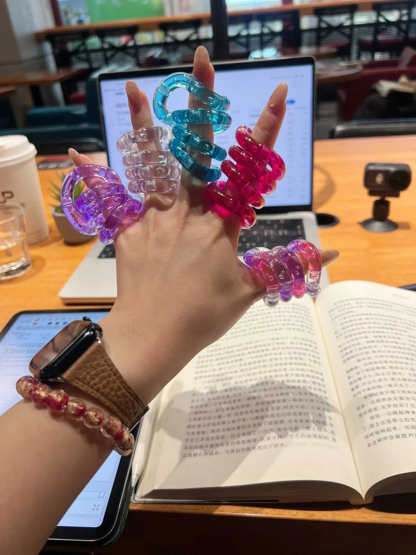 1pcs Temperature-changing Deformable Rope Multi-color Anti Stress Deformation Rope Knot Pressure Stress Relief Toys Gifts