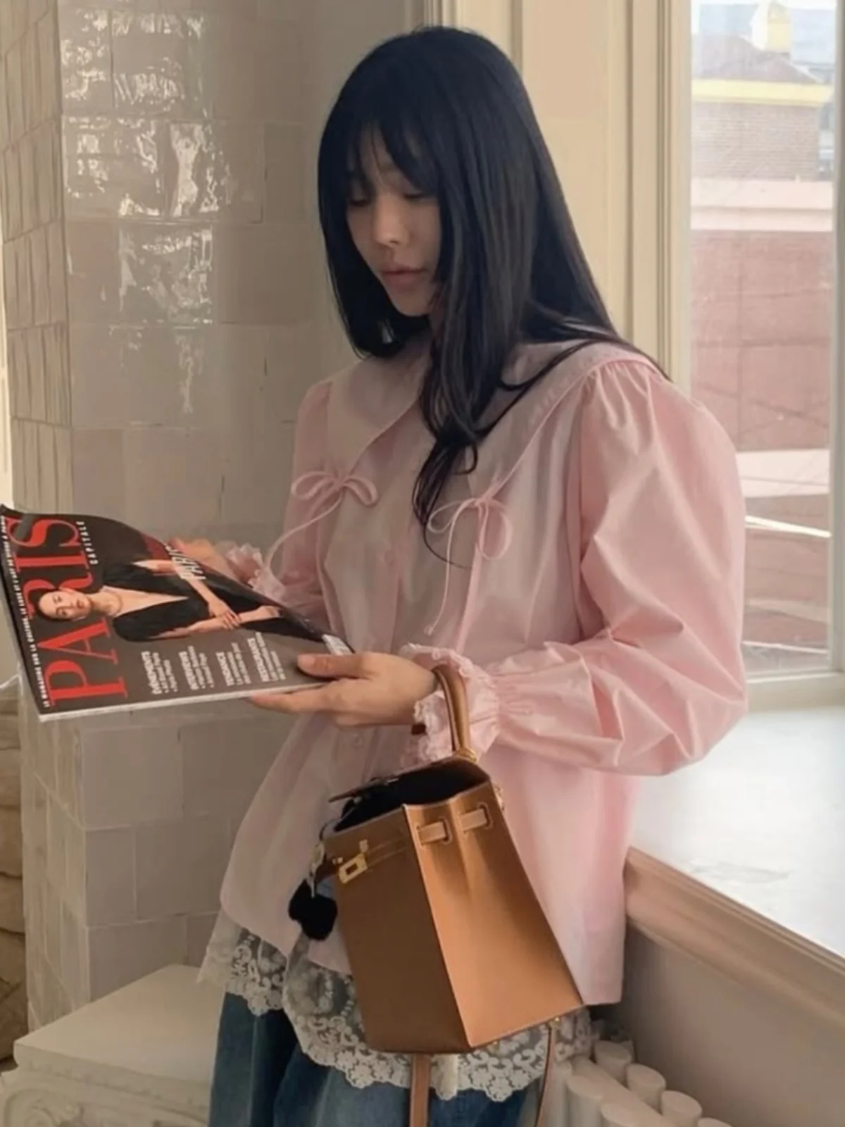 Primavera 2025 Camicetta da donna con nodo dolce e finiture in pizzo Coreano Sle Riduzione dell'età irt Bubble sciolto Sve