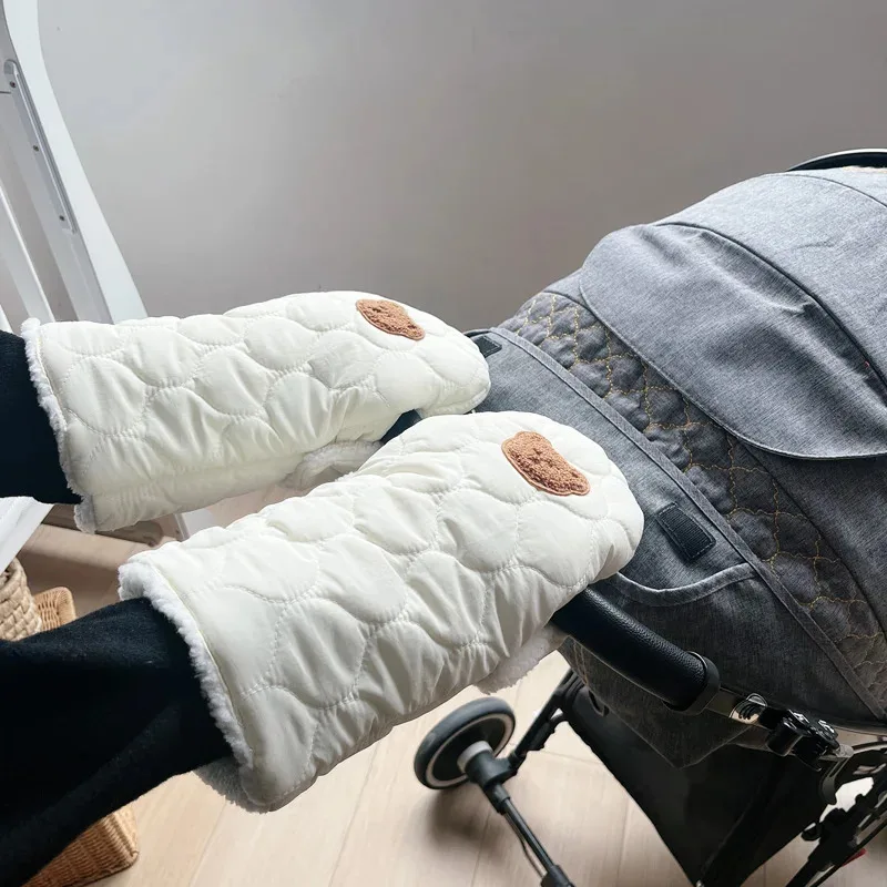Baby stroller warm gloves Mobile phone touch screen handle windproof waterproof gloves with velvet handle pocket image 2