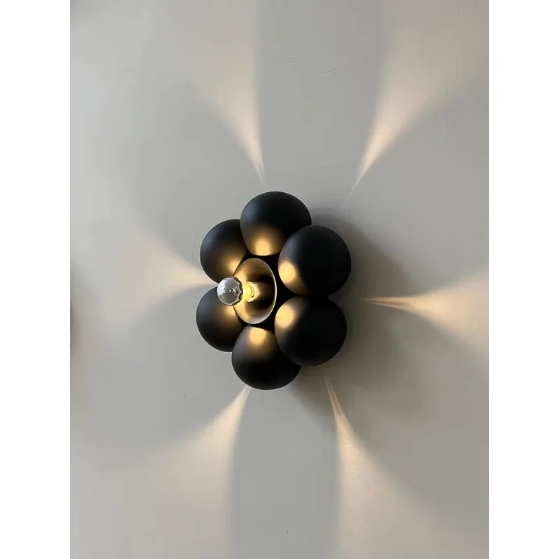 Design Flower Shaped Art Wall Lamps Bedside Bedroom Corridor Background Lamping Italian Minimalist Decorative Lamp
