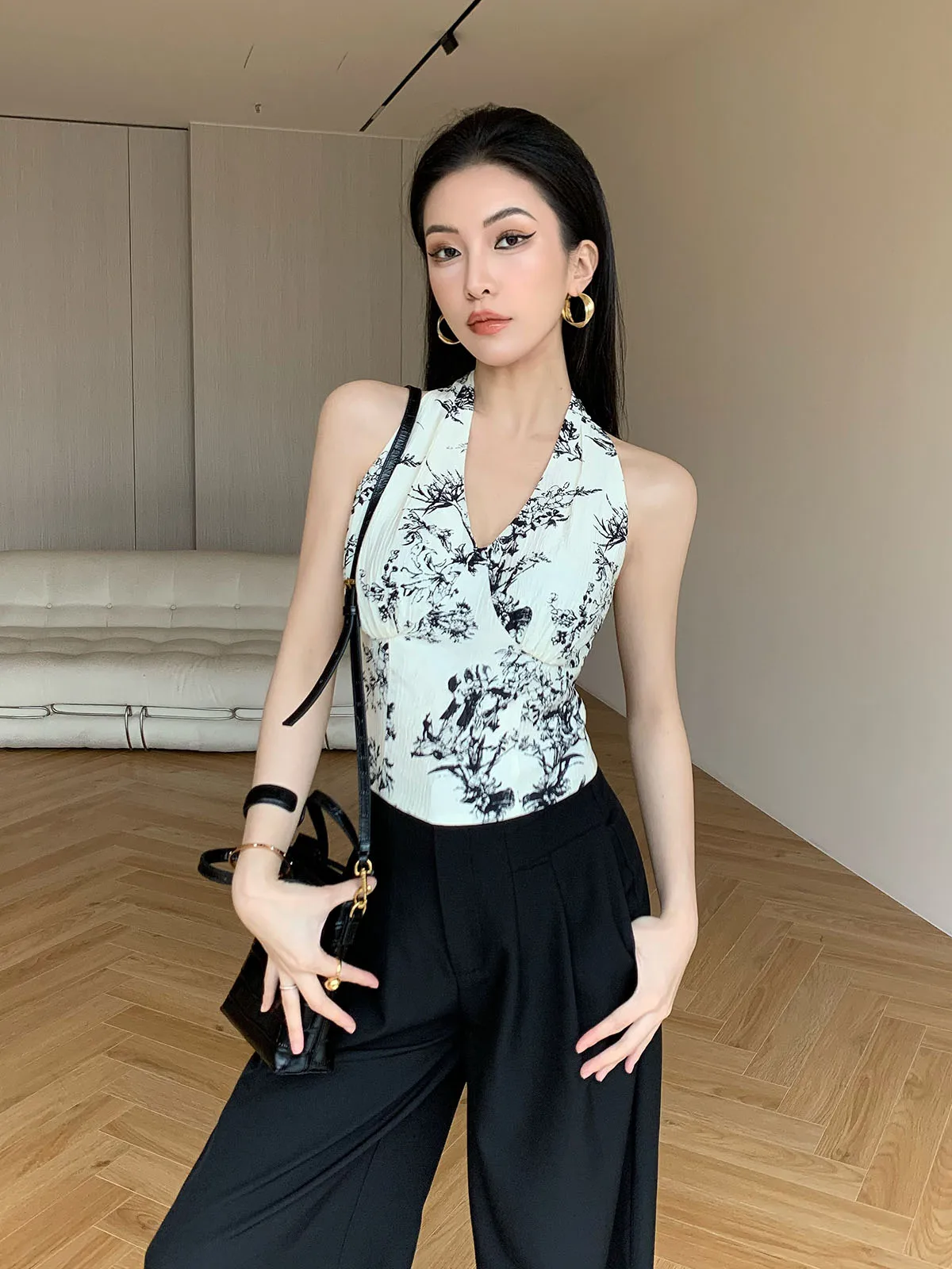 

Новый китайский стильный облегающий топ-жилет для женщин с открытыми плечами, белый, для повседневной носки