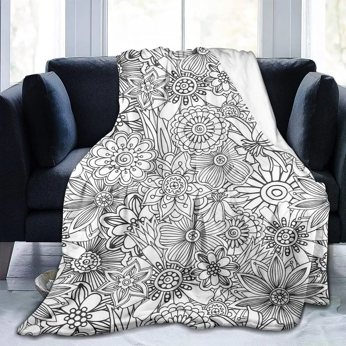 Adult Stress-Relief Coloring Flannel Blanket, DIY Hand-Painted Thickened Warm Throw for Home Office Naps, Creative Doodle Floral