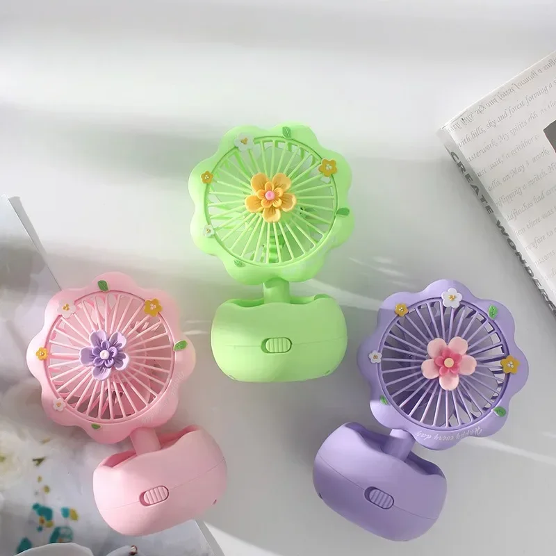 Venta caliente de escritorio lindo Mini ventilador de mano estudiante portátil ventilador USB de alto viento silencioso