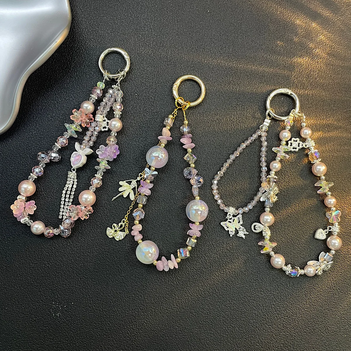 

Новый брелок-подвеска из сплава Long Flow Su с суперблестящими хрустальными бусинами и бантом, ручной работы, для сумок и ремешков для телефонов, для iPhone 17 16