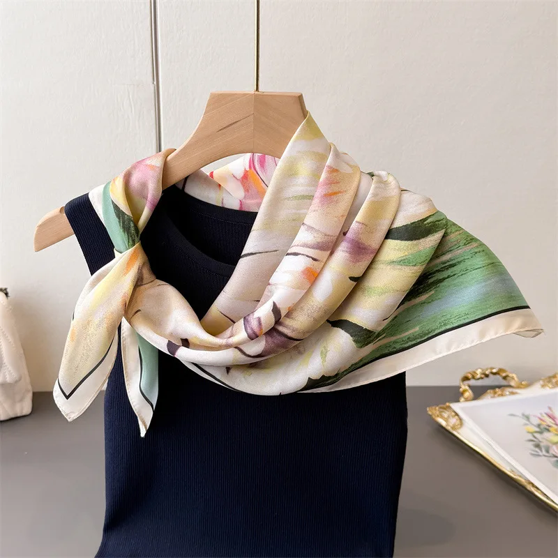 หรูหราพิมพ์ 70 ซม.ผ้าพันคอผู้หญิงผ้าพันคอผ้าไหมผ้าพันคอขนาดเล็กเนคไท Hairbands Foulard Shawl Hijab