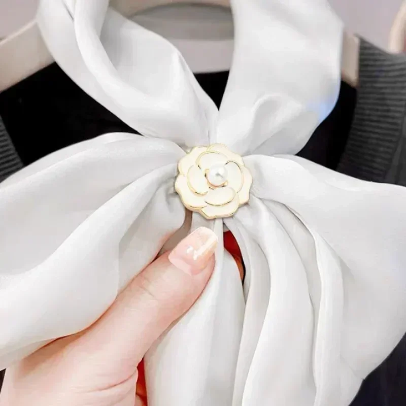 3 Style Women Shawl Ring Clip Scarves Fastener Camellia Pearl Silk Scarf Buckle Brooch Wedding Fashion Jewelry Classic Gift