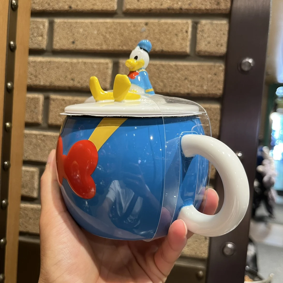 Disney cartoon Donald Duck  Ceramic Cup Winnie Drinking Cup Donald Duck Cup