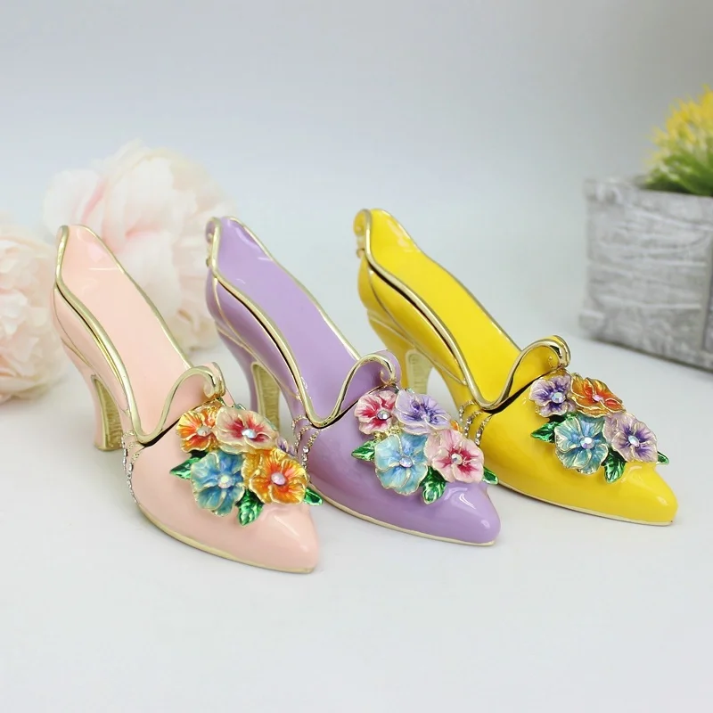 Japanese and Korean fashion high heels, accessories, home decor
