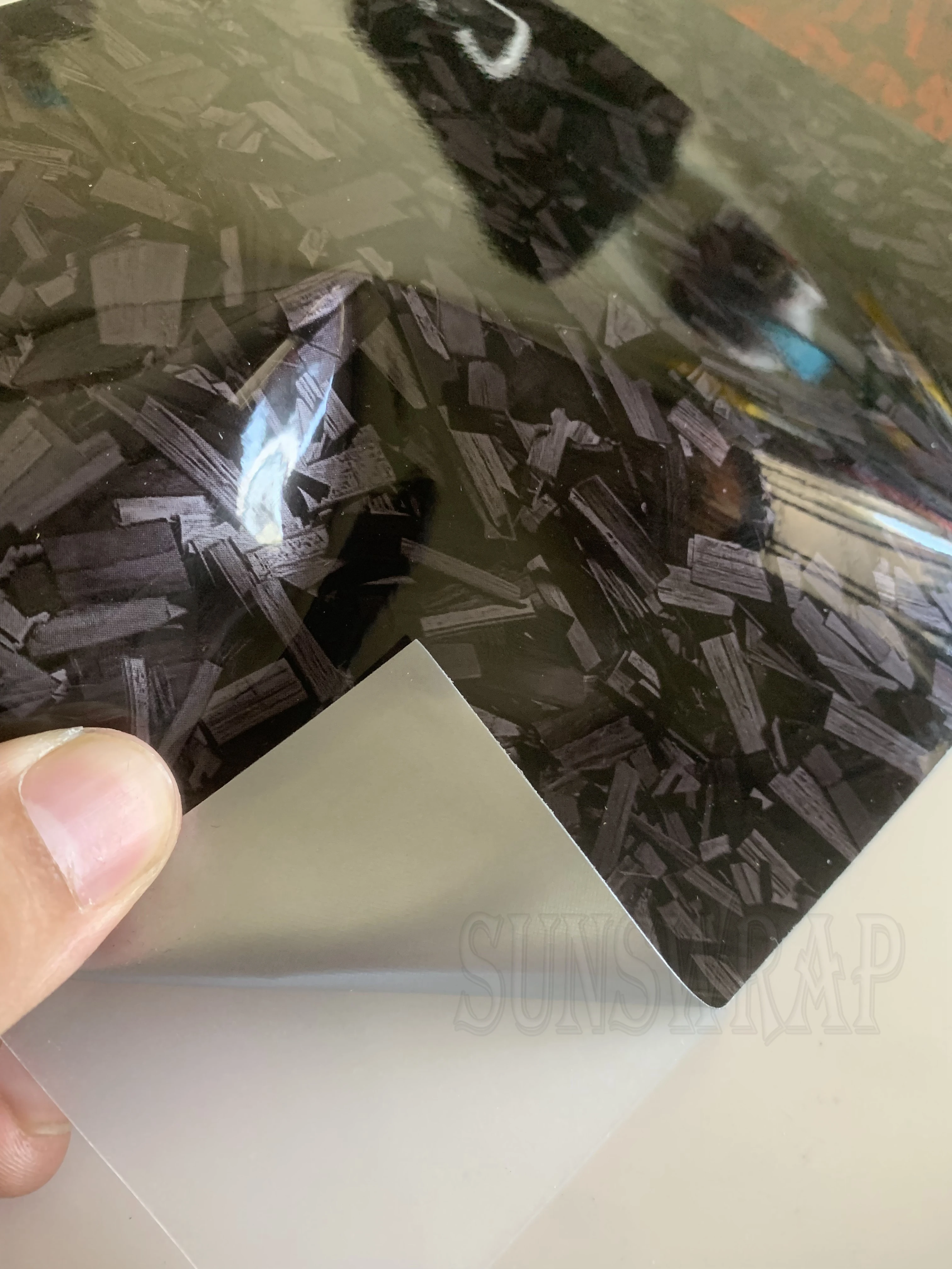 HD Gloss Forged Carbon Fiber Vinyl Wrap Film Covering Wrapping Foil Self Adhesive Vinyl Computer Laptop Skin 1.52x18m/roll