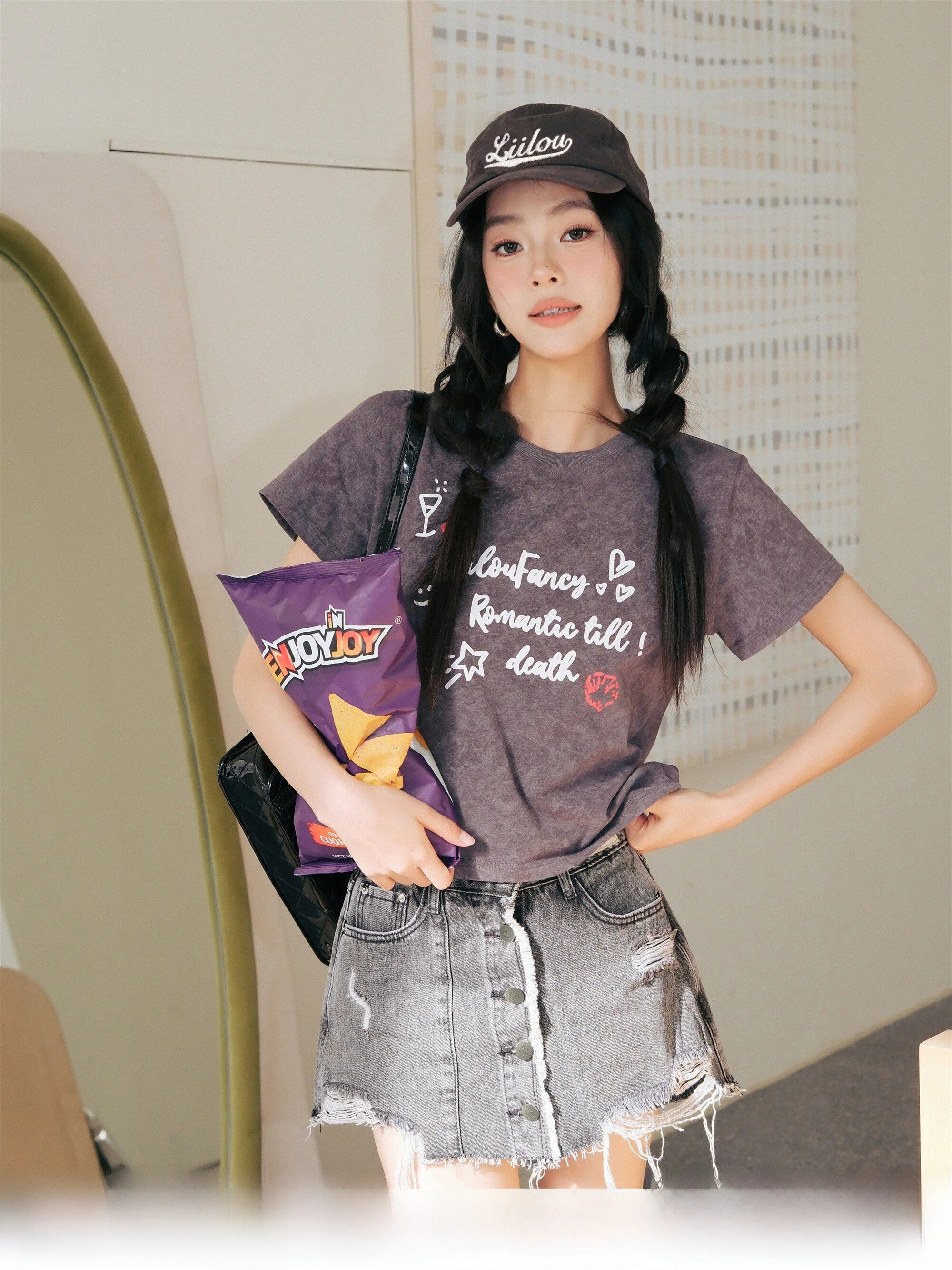 

Женская повседневная свободная футболка Liilou с коротким рукавом, с буквенным принтом, летняя новинка, круглый вырез, стандартный крой