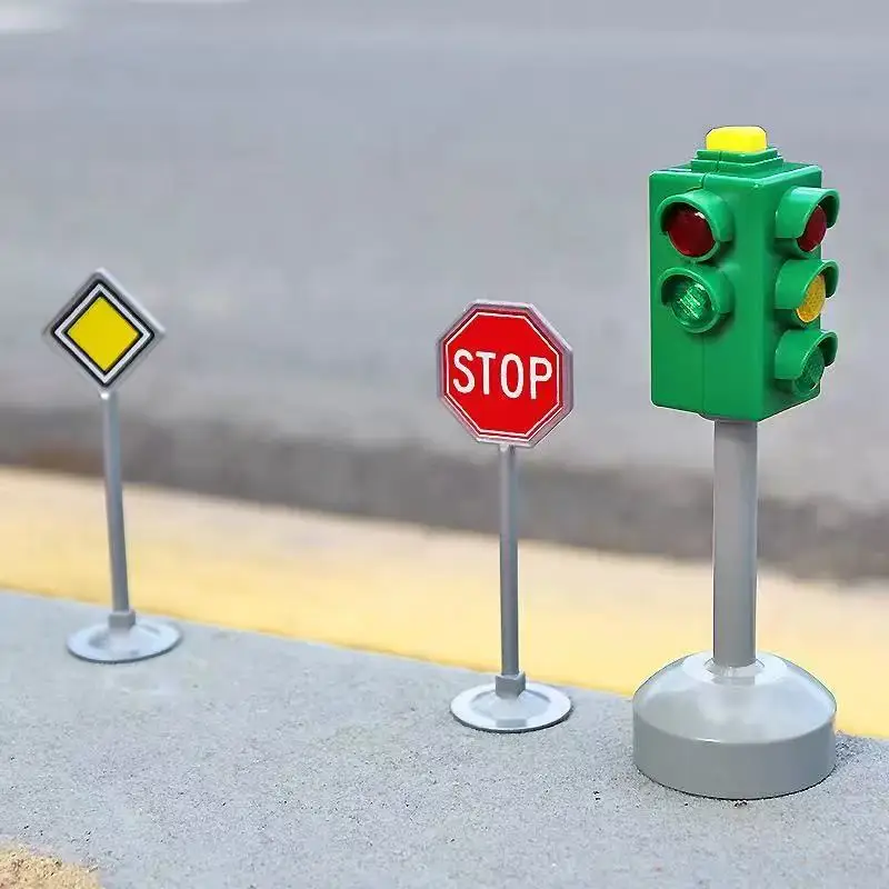 

5 шт./компл., семейная игрушка для безопасности дорожного движения, светодиодная лампа и звучащие светофоры, модель автомобиля, красный, зеленый свет, лампа для детей, подарок для ребенка