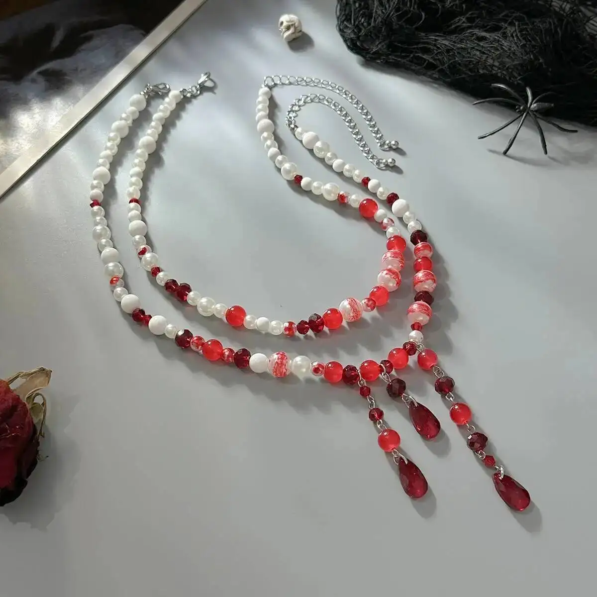 

SHIXIN Goth Red Crystal Imitation Pearl Choker Necklace Women Vintage Blood Drop Tassel Pendant Necklace Halloween Neck Jewelry