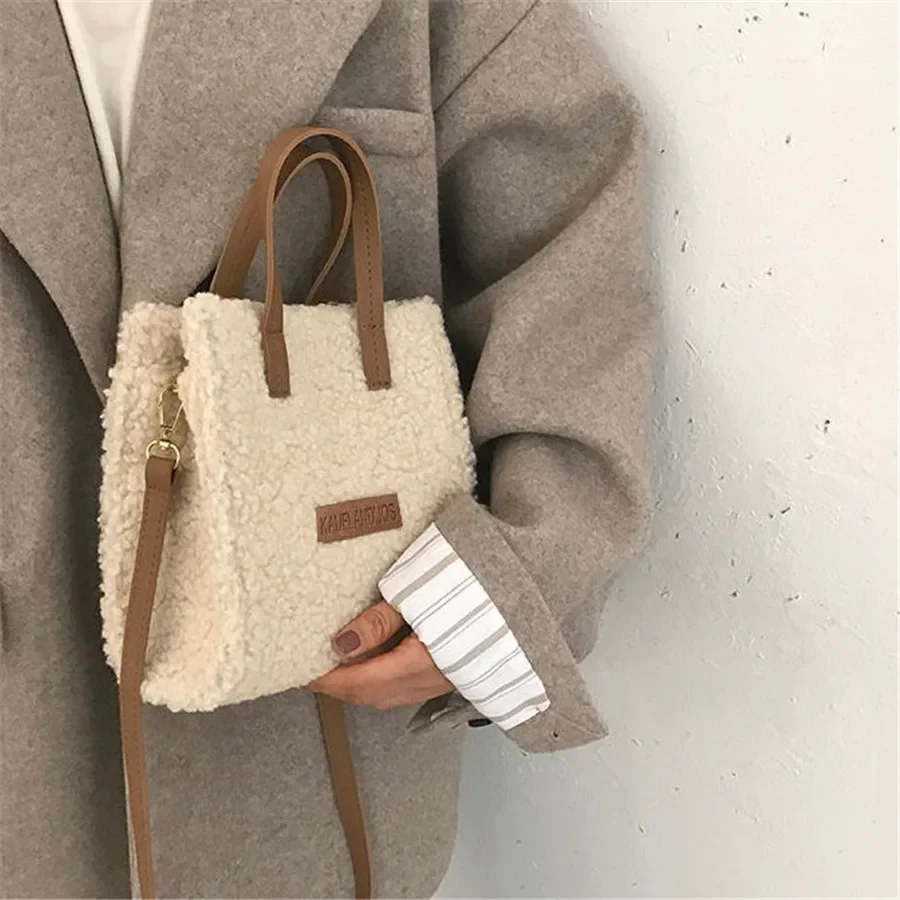 2022 Women Winter Shoulder Bag Lamb Wool Warm Soft Autumn Ins Square Cross-body Portable Casual Beige Khaki Girls Preppy Style