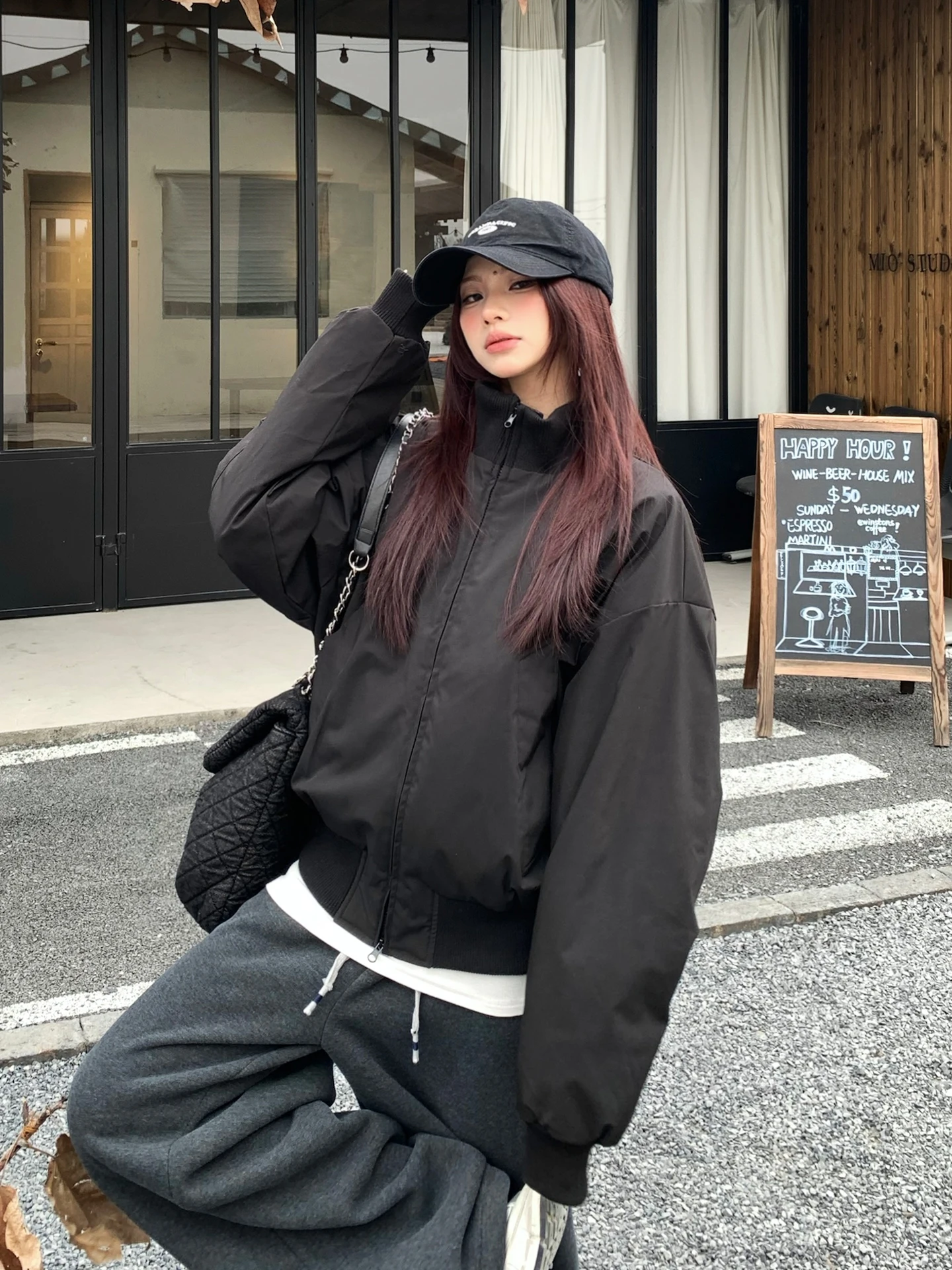 

Теплая белая женская зимняя куртка из пуха с воротником-стойкой, на молнии, с длинными рукавами, повседневная, укороченная