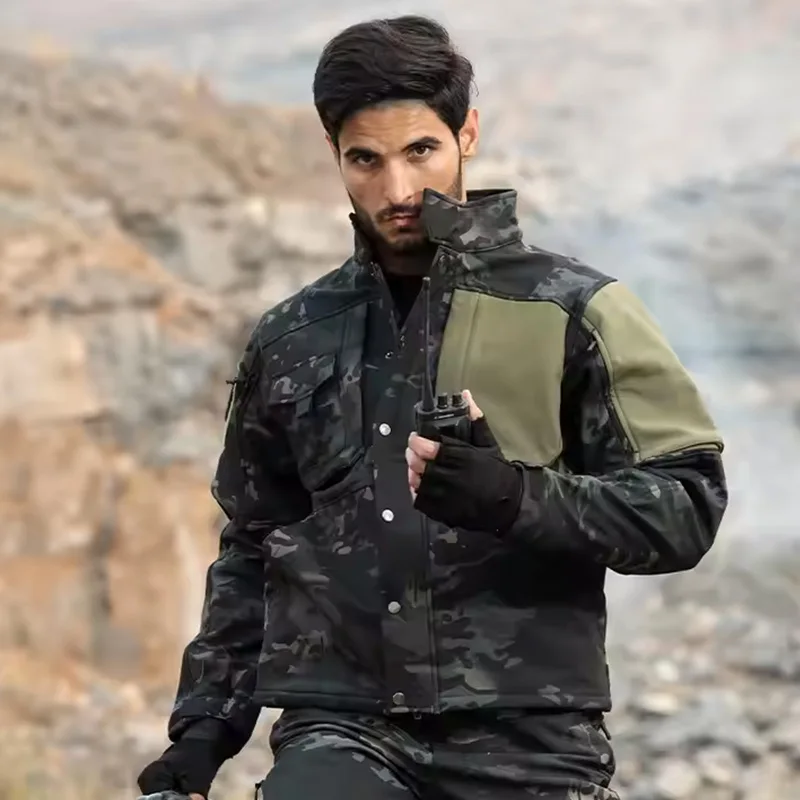 Mens Winter Tactical Outdoor Jacket Breathable Loose Fit Hunting Coat High Quality Yarn Dyed Camo Waterproof Zipper Patch Jacket