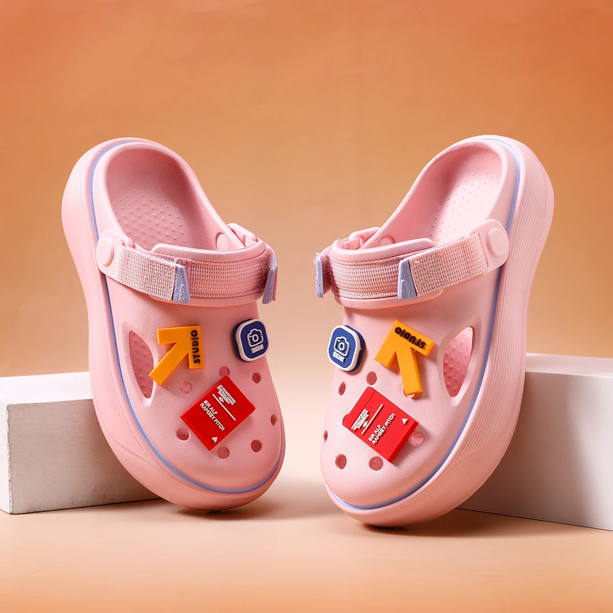 

Summer Children Garden Clogs Shoes Boys&Girls Beach Sandal Kids Lightweight Breathable Cute Cartoon Slip Baby Slippers