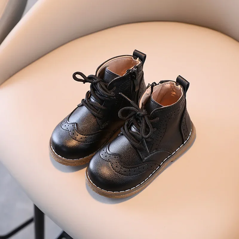 Sepatu kulit Retro anak-anak untuk anak laki-laki gaya Inggris sepatu gaun sekolah bersirkulasi sepatu flat bayi balita perempuan sepatu mokasin lunak