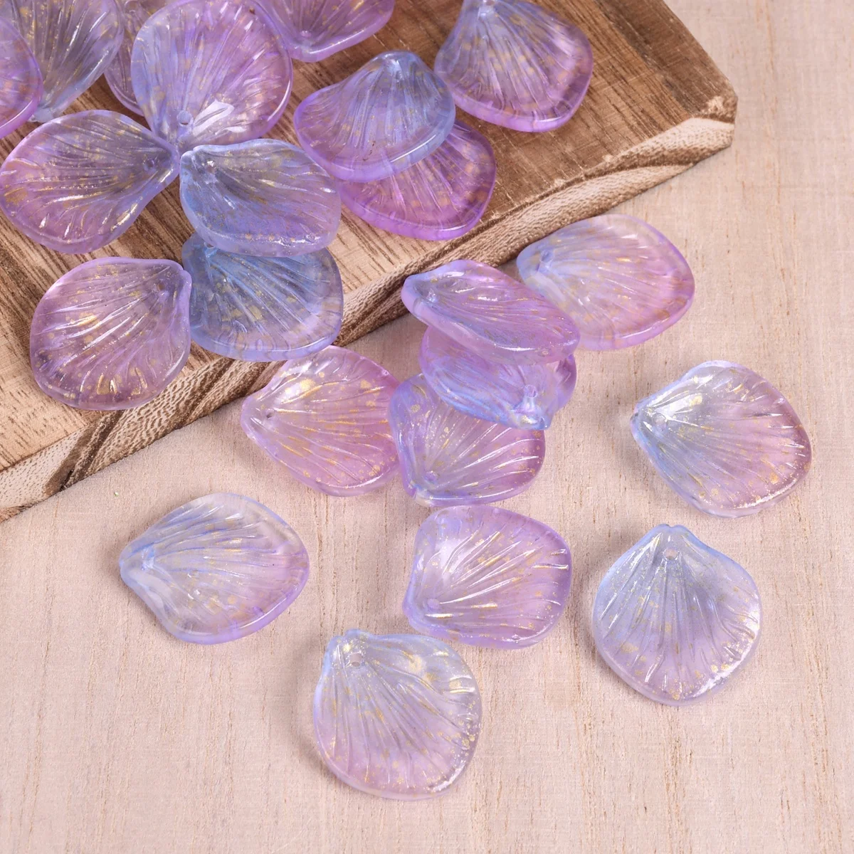 10pcs 파란색 보라색 20x18mm 꽃 꽃잎 Lampwork 유리 느슨한 상단 드릴 펜 던 트 비즈 보석 만들기 DIY 꽃 결과