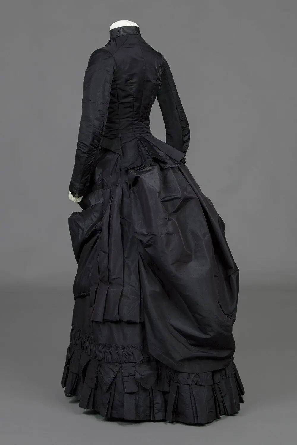 18th Century Victorian Edwardian Black Mourning Dress Victorian Bustle Ball Gown Civil War Walking Dress Gown For Women