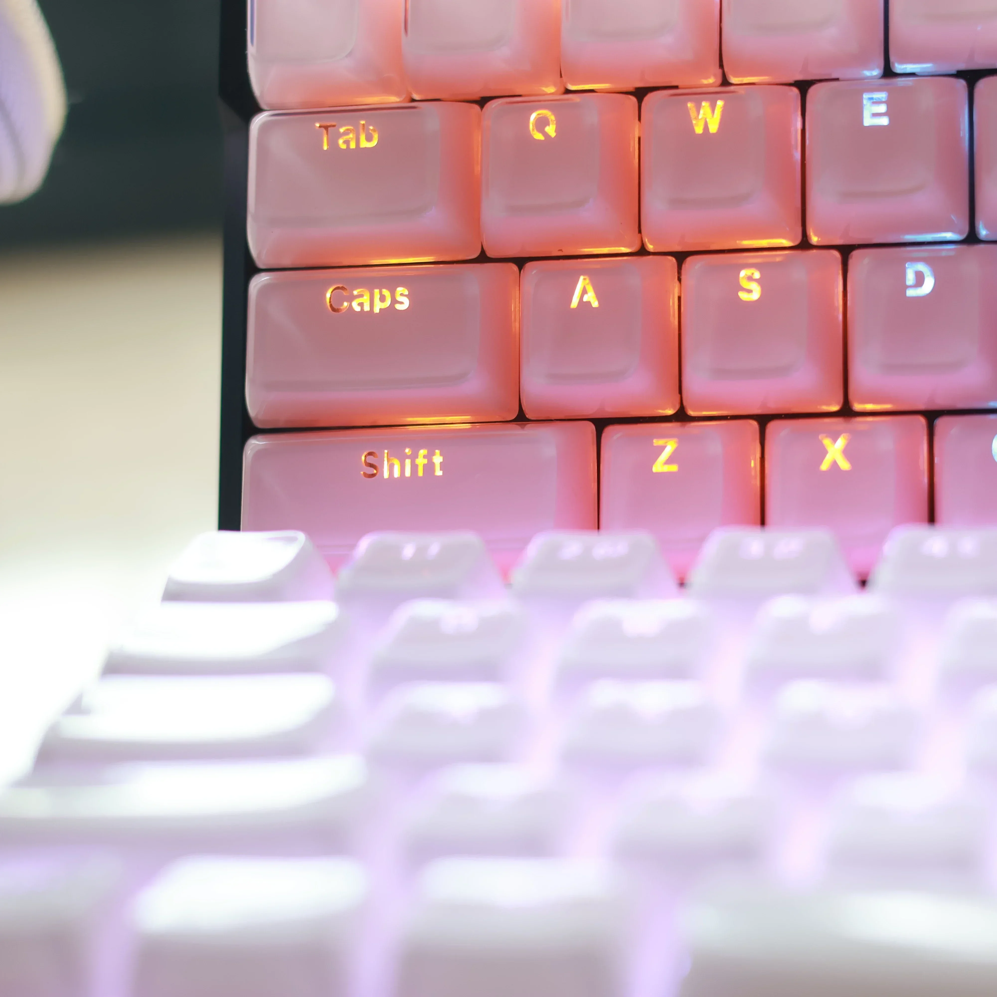 Translucent Keycaps 135 Keys Mechanical Keyboard for Alice Pink Layout MDA Profile White Keycaps DIY Backlit Jelly Crystal