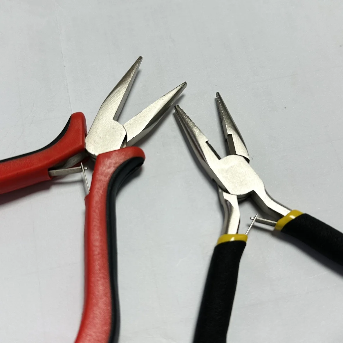 

2/5pcs Hair Extensions Pliers Micro Beads Extensions Multifunctional Remover Pliers Red Extensions Pliers For Nano Beads Hair