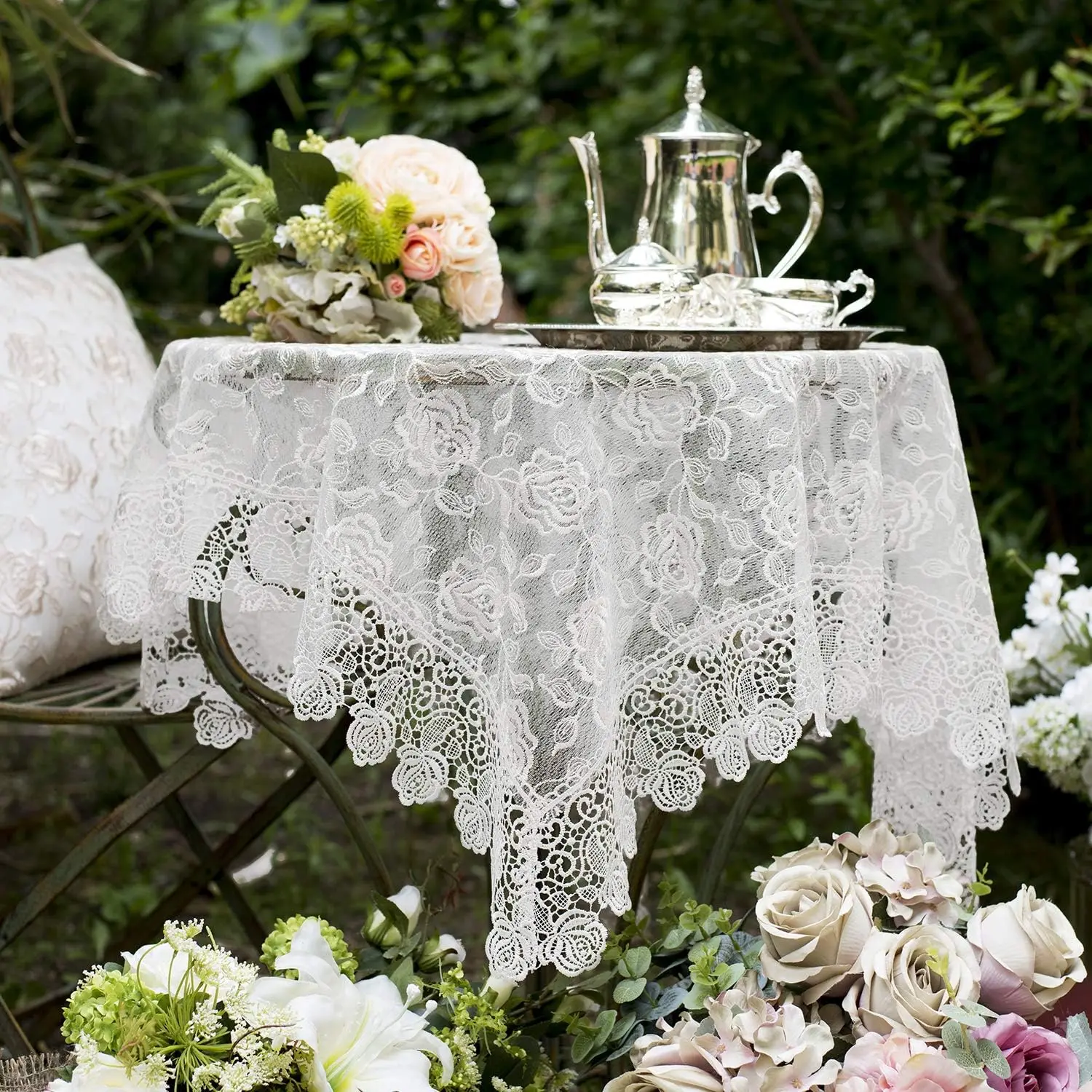 Embroidered Tablecloth 33