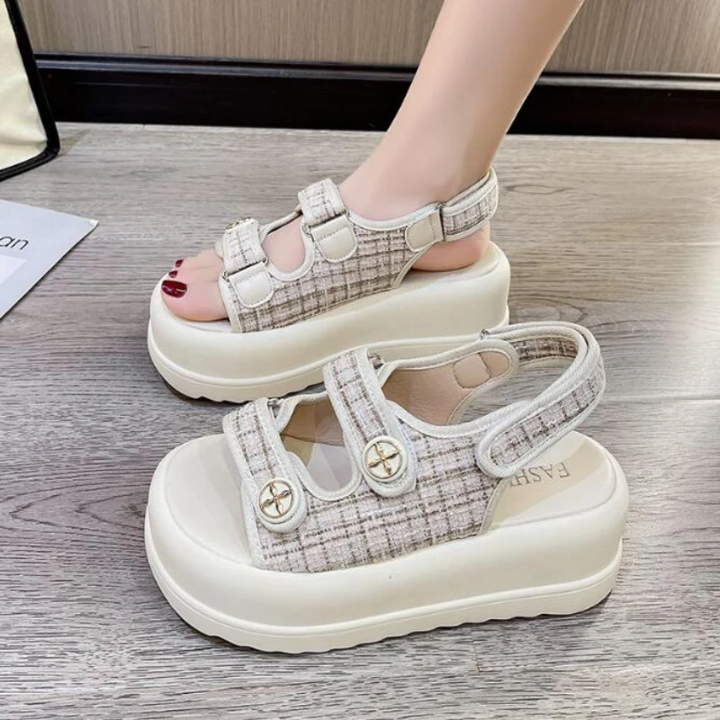Damen Plattform Damenschuhe Sommers andale Frauen 2024 Designer Schuh Mädchen dicken Boden Luxus