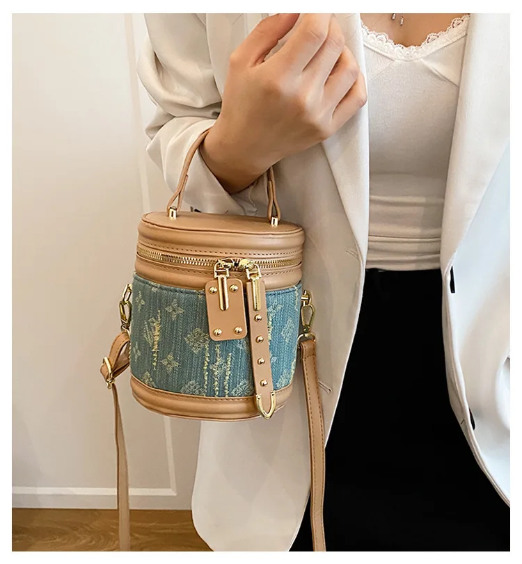 

Высококачественная женская винтажная сумка-мешок 2025 года — модная сумка с монограммой, дизайн через плечо и плечо