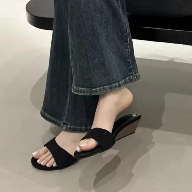 

Винтажные летние женские шлепанцы с леопардовым принтом, модные повседневные пляжные сандалии-гладиаторы на танкетке с открытым носком