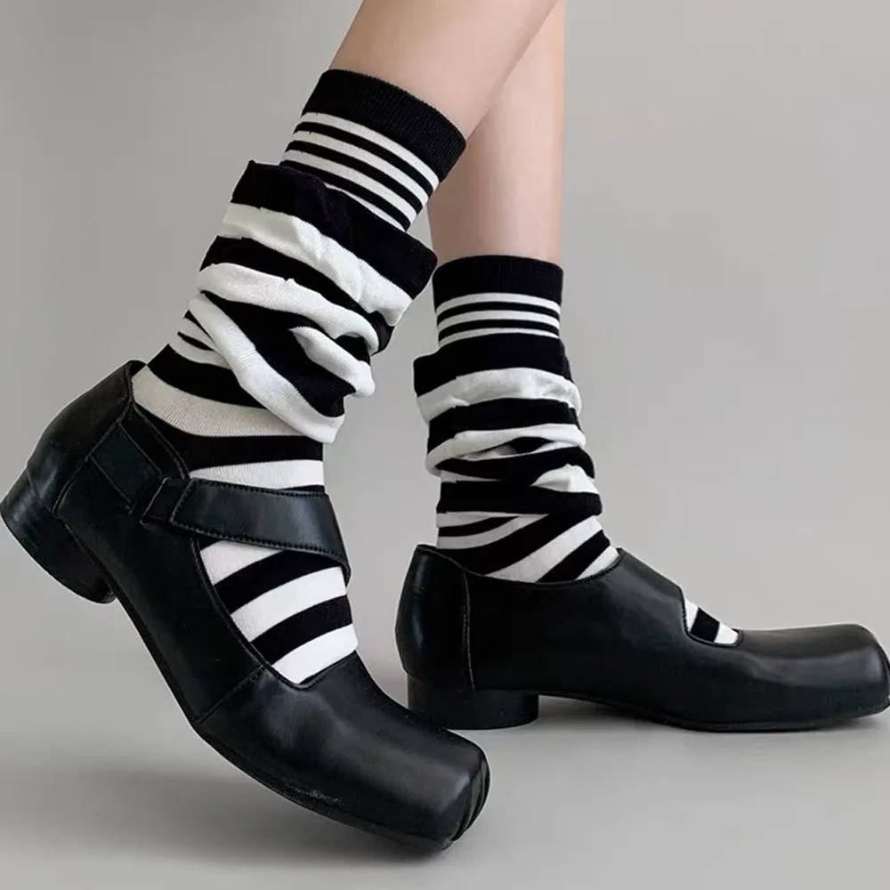 

New Knitted Hollow Calf Socks Breathable Warmth Stacked Long Tube Socks Casual Harajuku Street Mid Tube Socks Autumn Winter