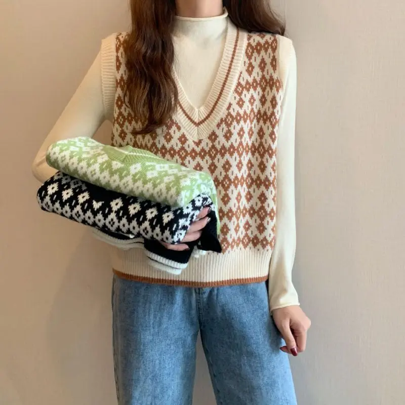 

Lady Sweaters V-neck Crochet Clothes Outerwears Wool Formal Light Youthful Waistcoat New Knitwear Y2k Plaid Knit Vests For Women