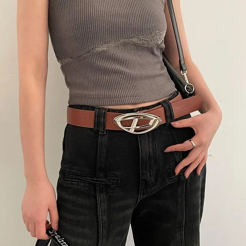 Personalized Letters, Alloy Silver Buckle, Black Body Decoration, Casual Jeans, Paired with Casual Pants, Unisex Belt
