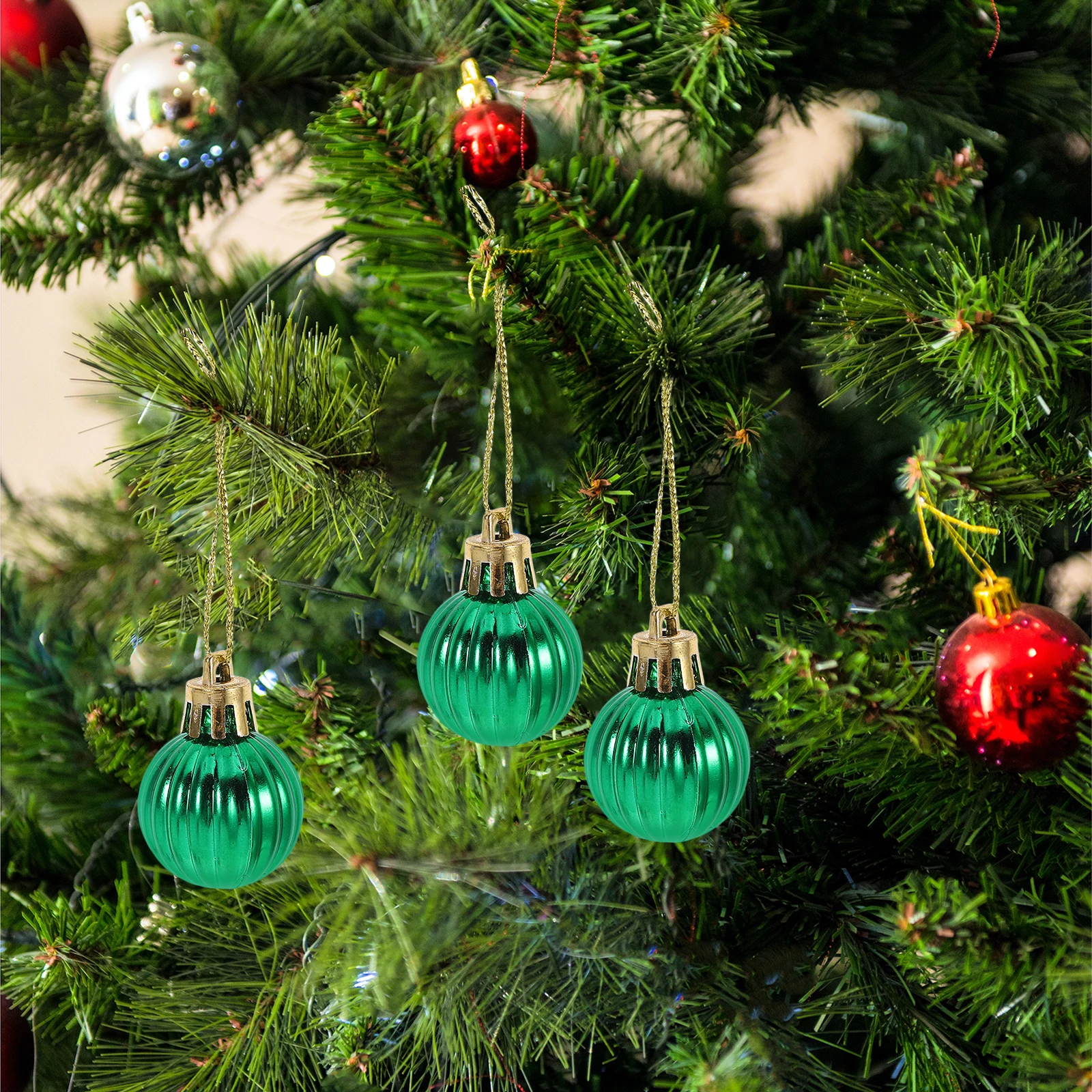 

12 Pcs Silver Plated Christmas Tree Ball Christmas Balls Ornaments for Tree Home Party Decorations Hanging Festive Xmas