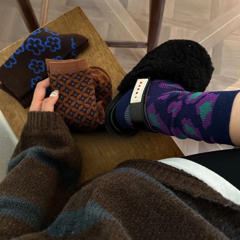 9 pairs Women's autumn winter new retro artistic women's socks fashion simple mid tube socks versatile comfortable women's socks