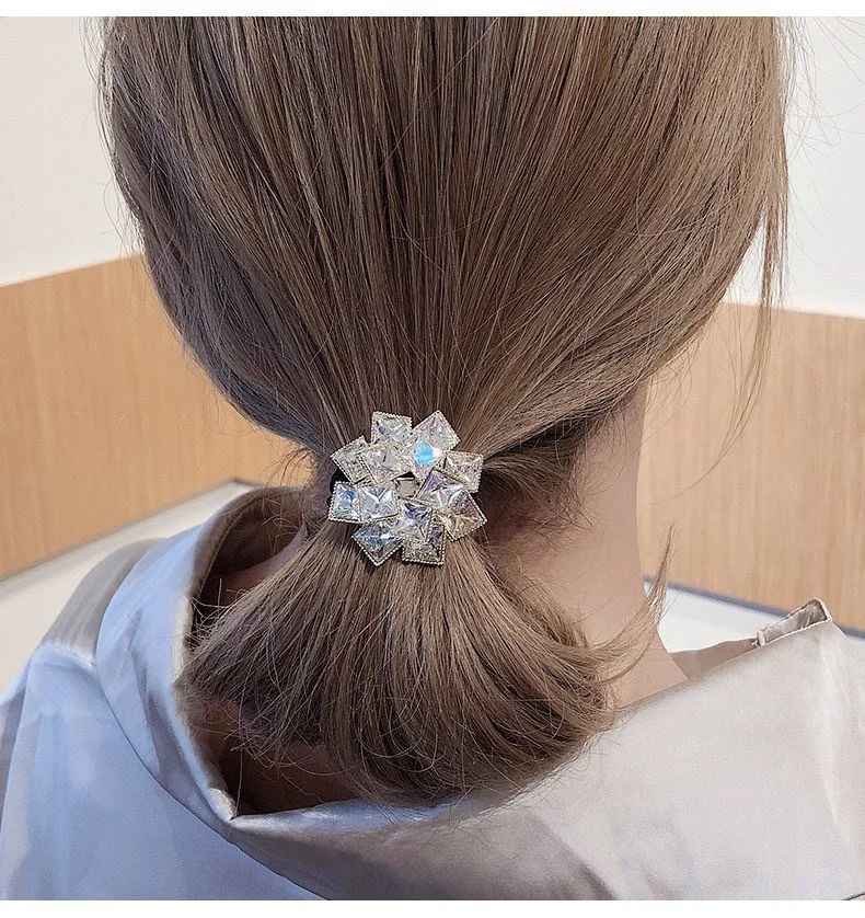 Корейские резинки для волос премиум-класса со сверкающими стразами. Прочные, элегантные и высокоэластичные резинки для волос.