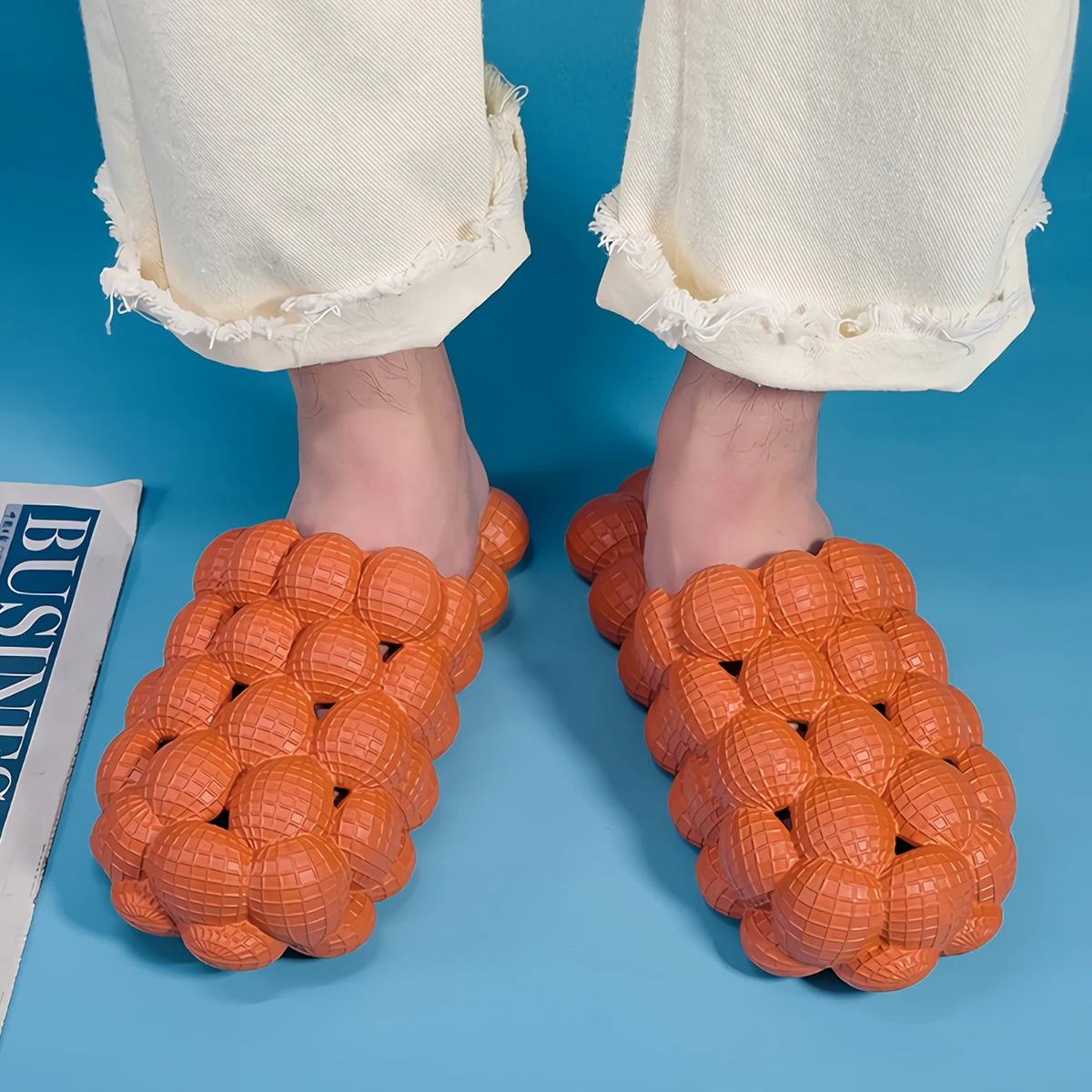 

Massage Sole Slippers Summer Personality Bubble Sandals Non-Slip Home Comfortable Durable Indoor Couple Sandal For Men