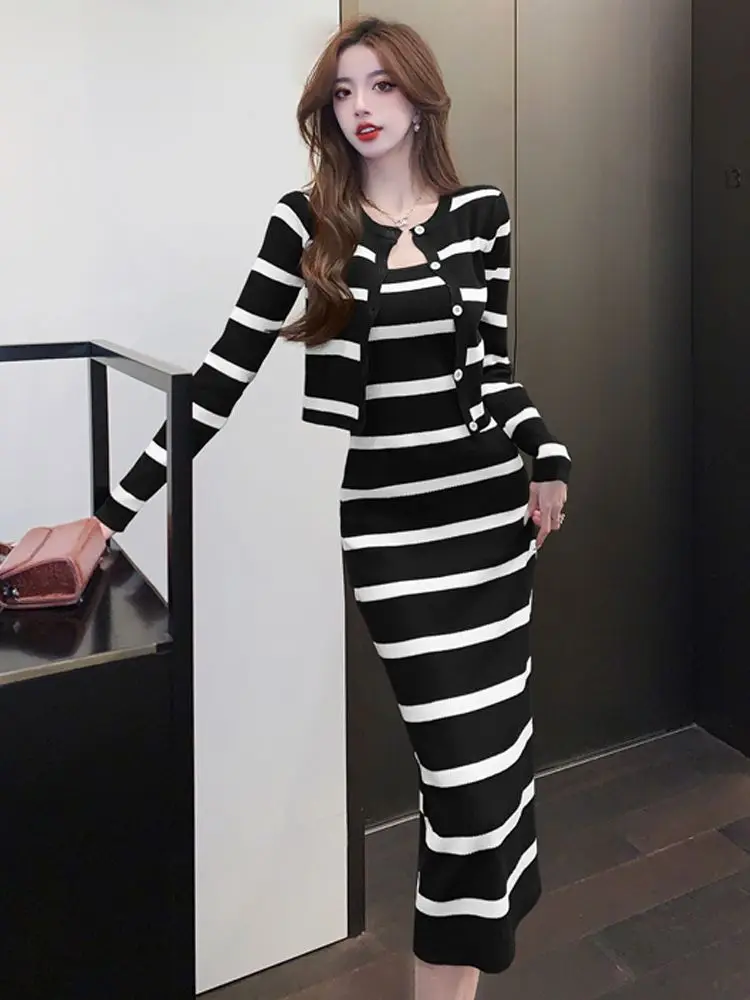 

Корейская версия, осенний легкий зрелый комплект, женственные подтяжки, обнимающие бедра, ло