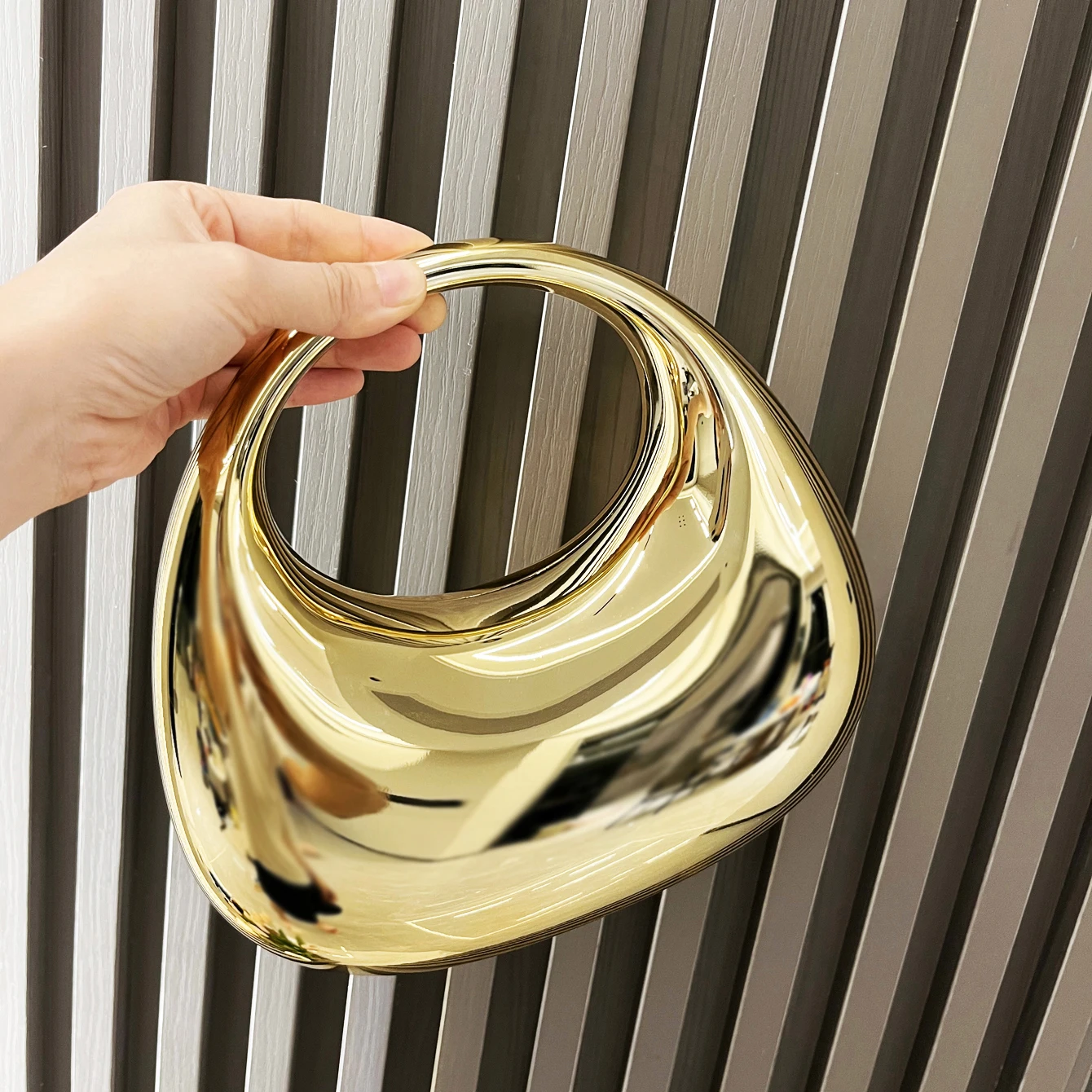 Golden Evening bag Purses and handbag luxury Designer shoulder bags moon bag Party Wedding Round Acrylic Shiny  Clutch purse