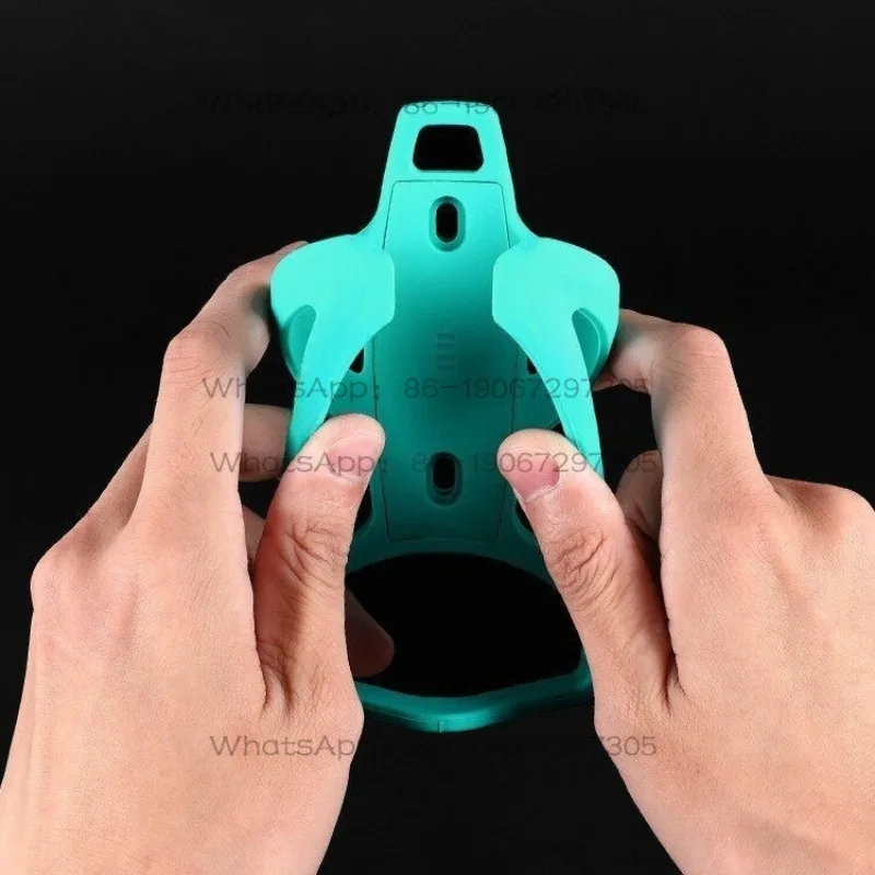 2PCS Bicycle Kettle Holder Mountain Bike Road Bike Water Cup Holder Riding Feel Paint Water Bottle Holder