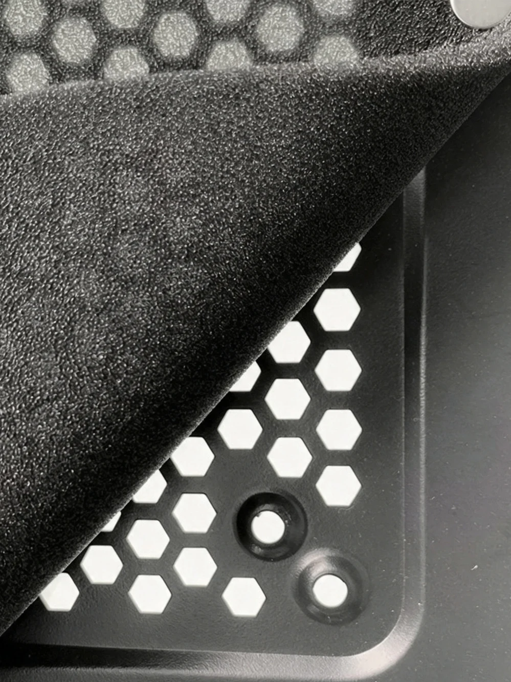 3 mm dickes, feinporiges Schwamm-Staubfilter für Computergehäuse, Serverracks und Aquarien - Effiziente Partikelbarriere