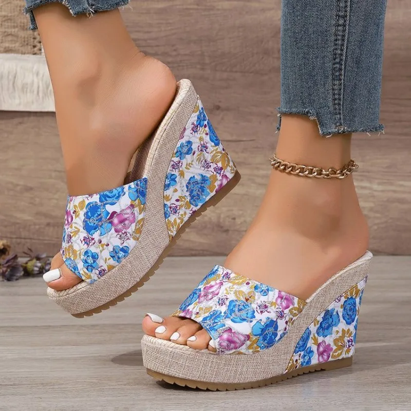 

2026 New Women Shoes Fashion Shoes Casual Flip Flops Summer Bohemia Vintage Floral Print Peep Toe Wedge Slippers